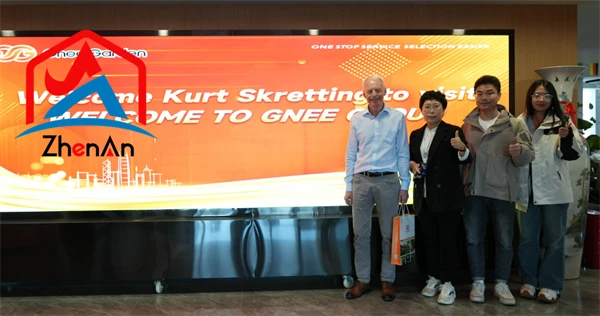 Customer Visit13